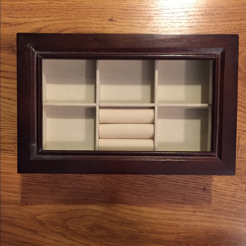 Unused jewelry box